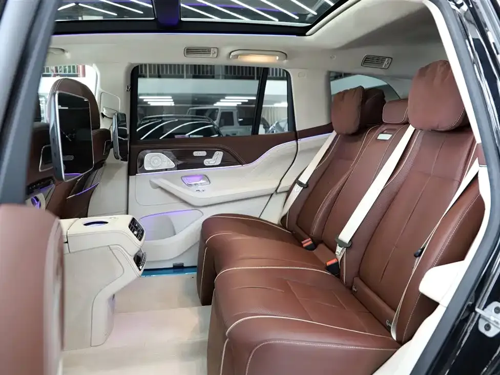 Mercedes-Benz GLS — фото 5