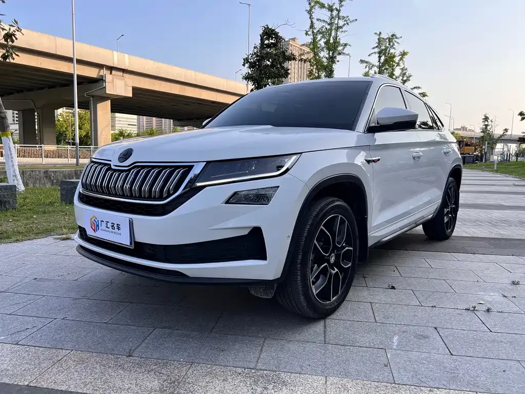 Skoda Kodiaq GT — фото 1