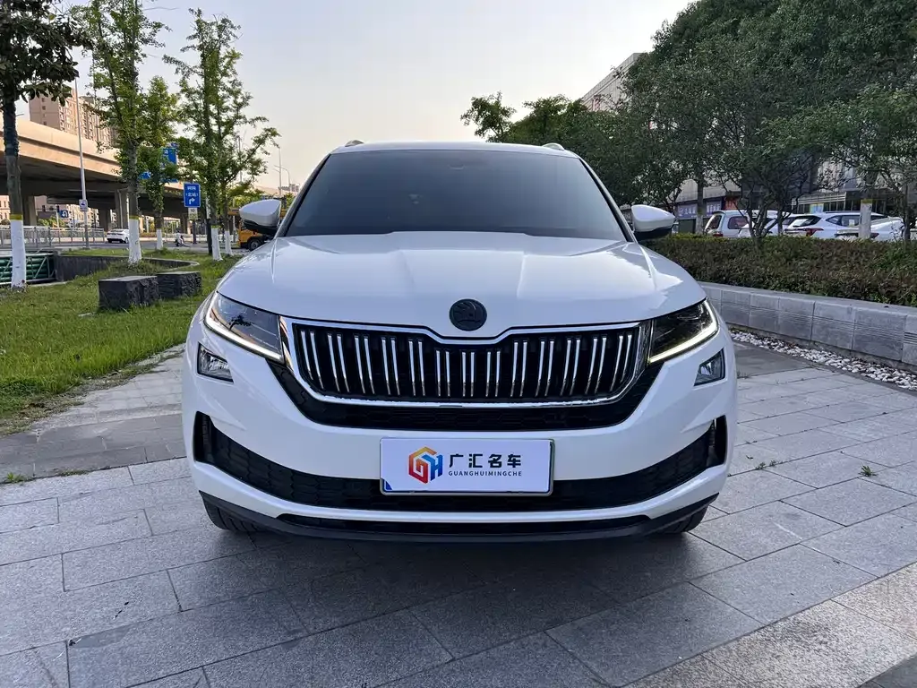 Skoda Kodiaq GT — фото 4