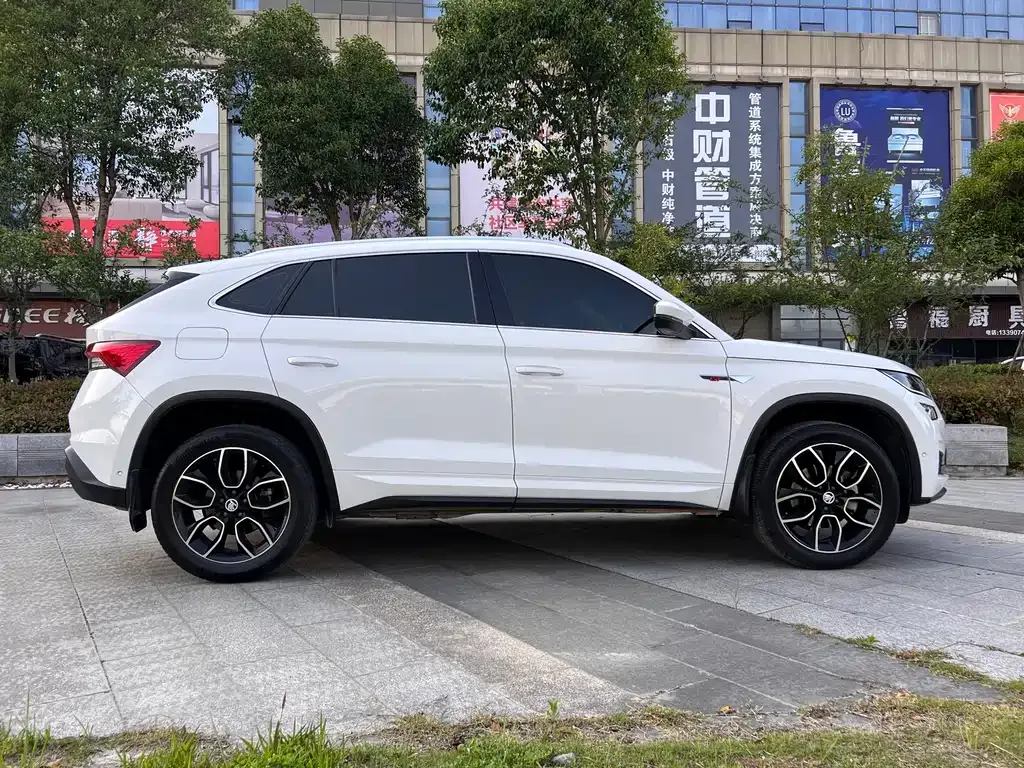 Skoda Kodiaq GT — фото 6