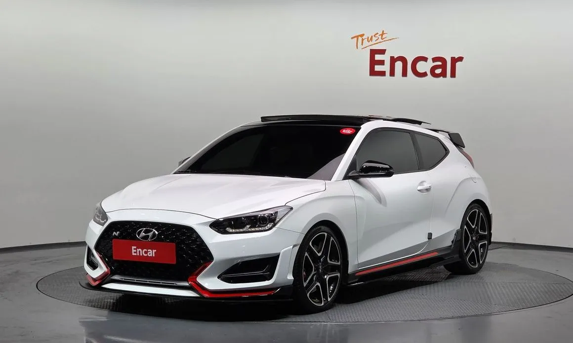 Hyundai Veloster — фото 1