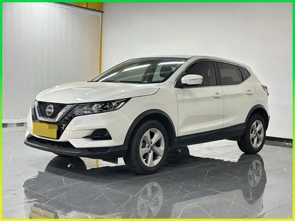 Nissan Qashqai — фото 1
