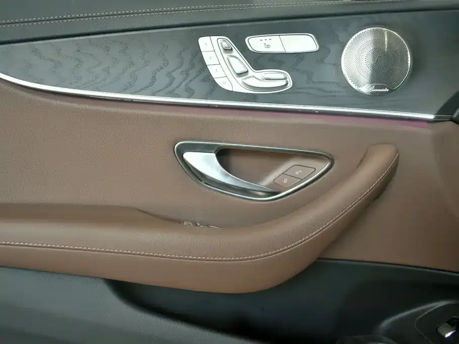 Mercedes-Benz E-Class (Import) — фото 6