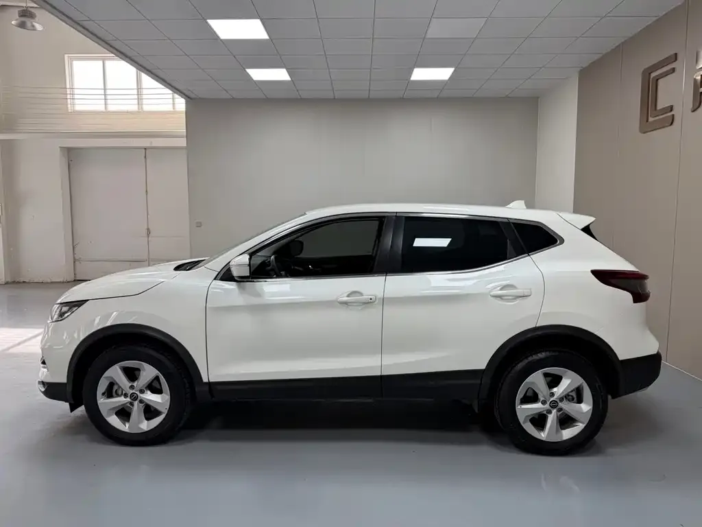 Nissan Qashqai — фото 3