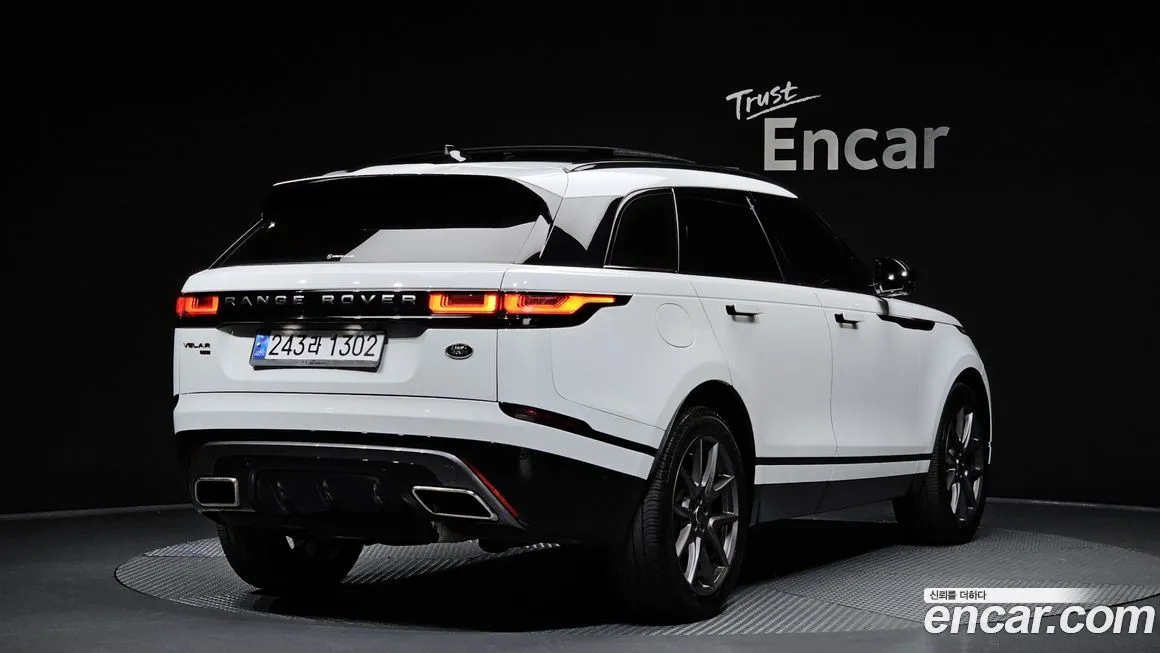 Land Rover Range Rover Velar — фото 5