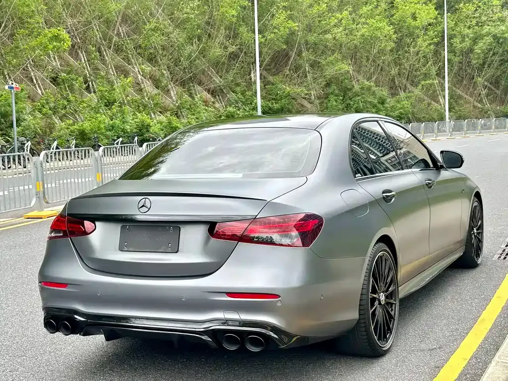 Mercedes-Benz E-Class AMG — фото 9