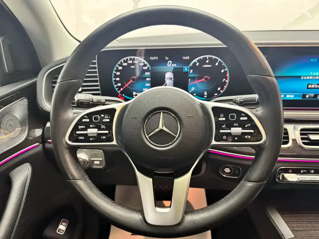 Mercedes-Benz GLE — фото 7