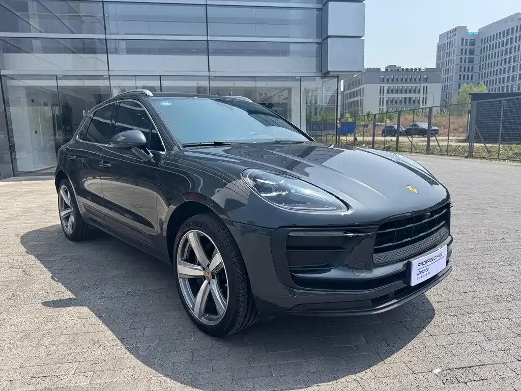 Porsche Macan — фото 1