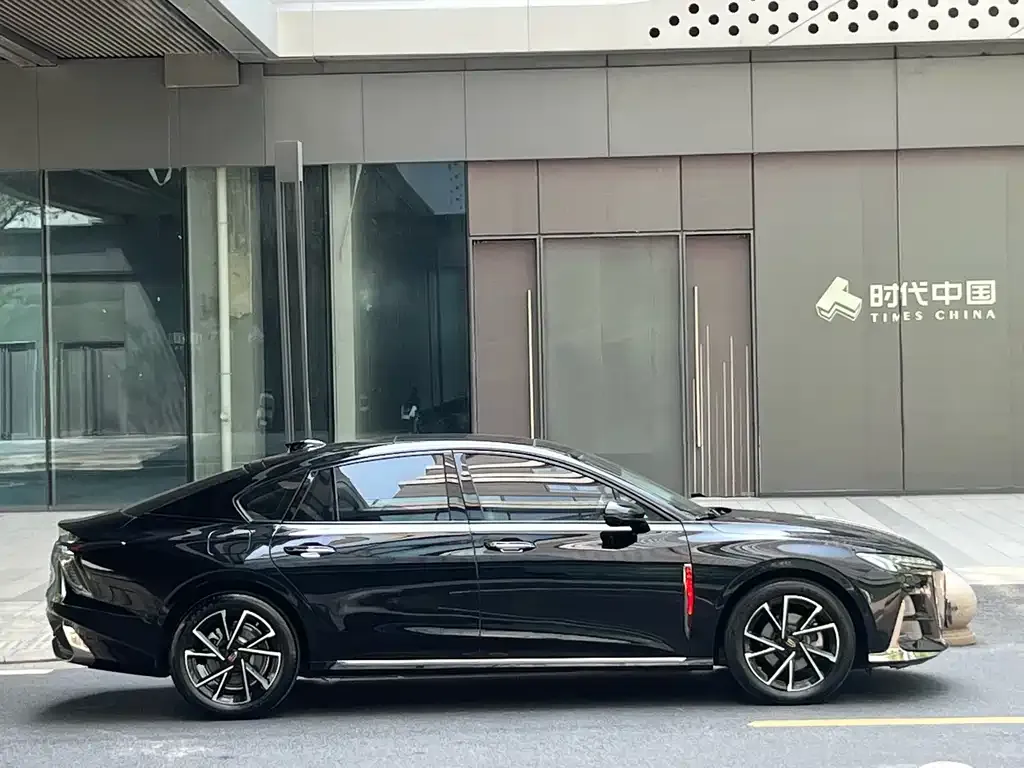 Hongqi H6 — фото 3
