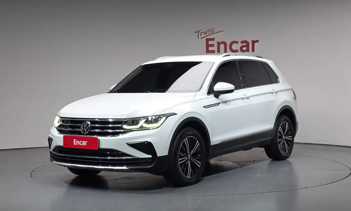 Volkswagen Tiguan — фото 1