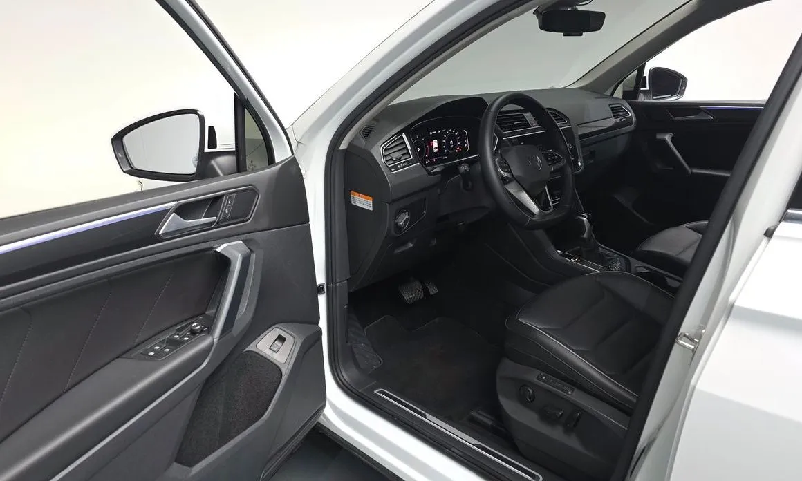 Volkswagen Tiguan — фото 2