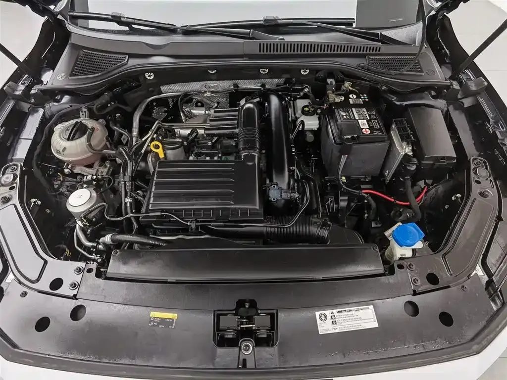 Volkswagen Passat — фото 10