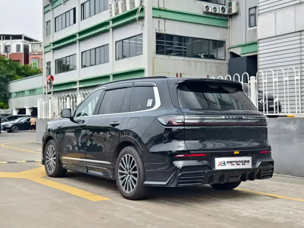 Geely Galaxy M9 — фото 6