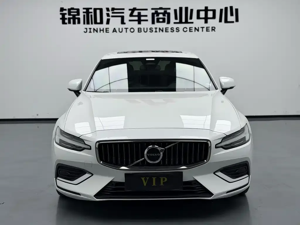 Volvo S60 — фото 3