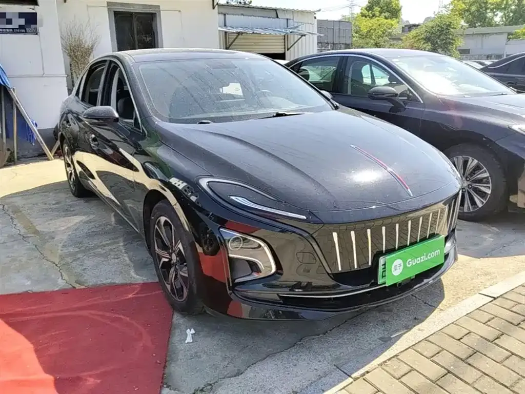 Hongqi E-QM5 — фото 7