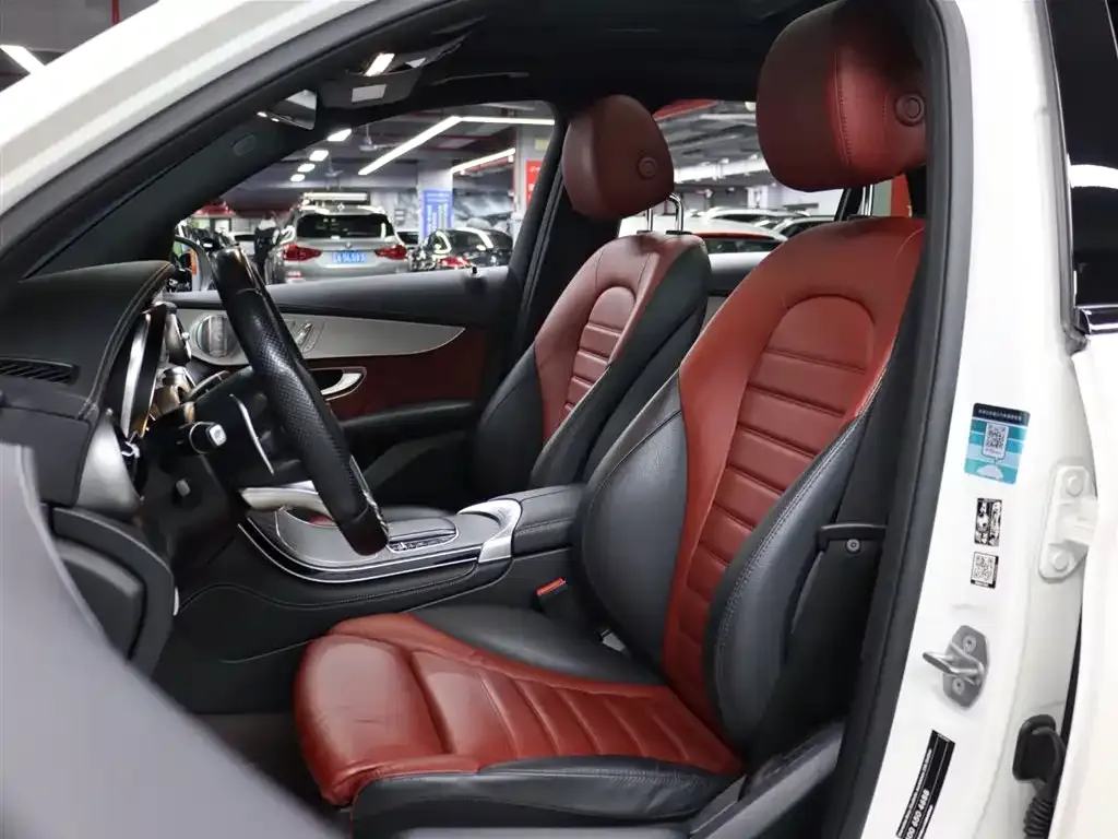 Mercedes-Benz GLC AMG — фото 6