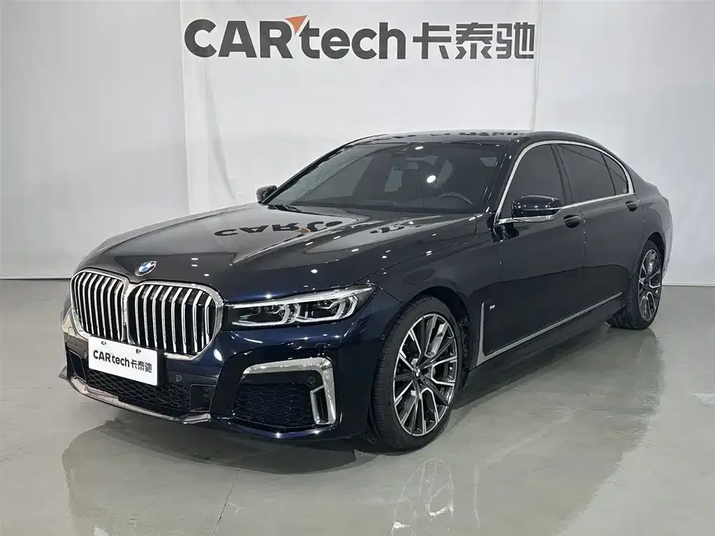 BMW 7 Series — фото 1