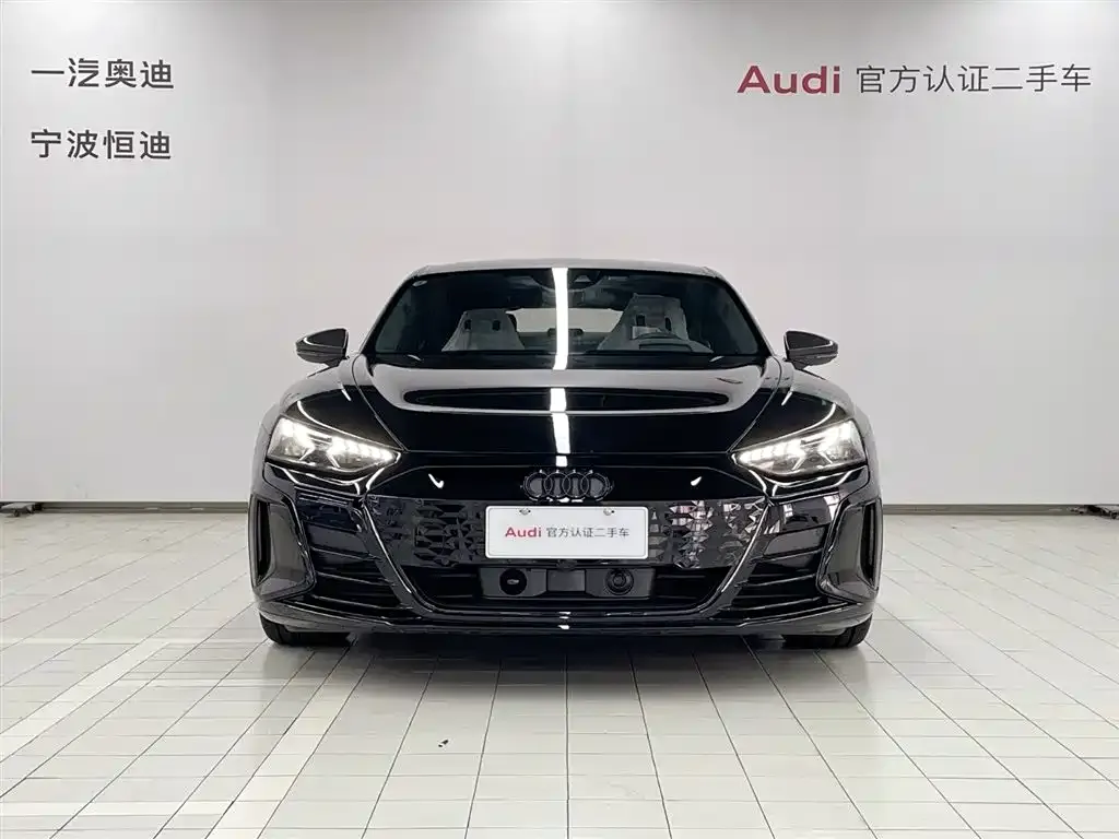 Audi RS e-tron GT — фото 7