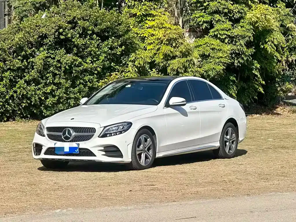 Mercedes-Benz C-Class — фото 1