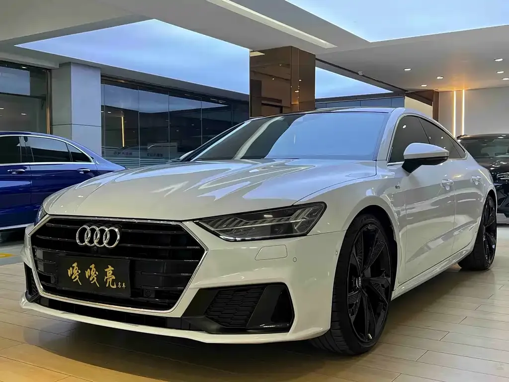 Audi A7 — фото 1