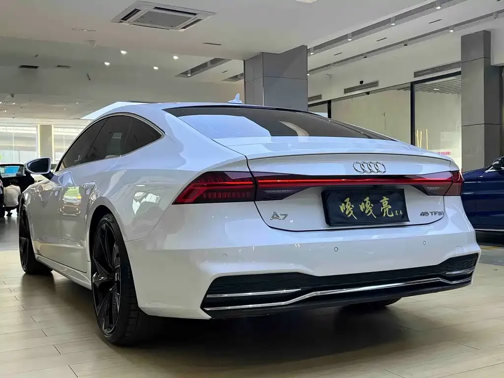 Audi A7 — фото 6