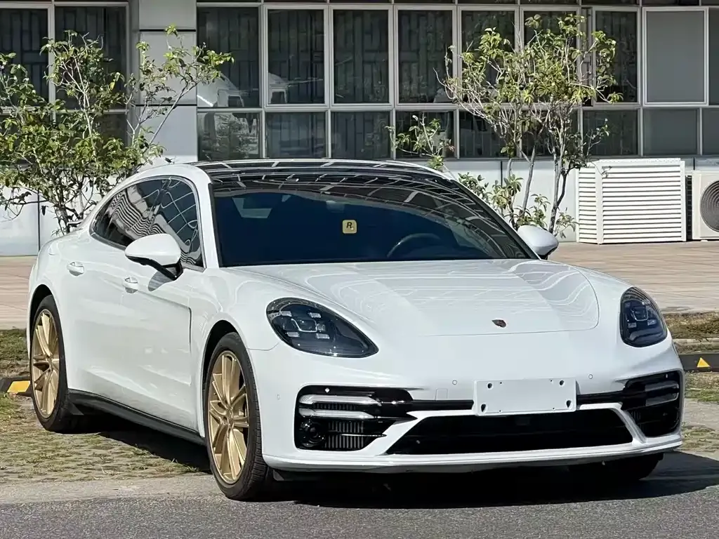 Porsche Panamera — фото 10