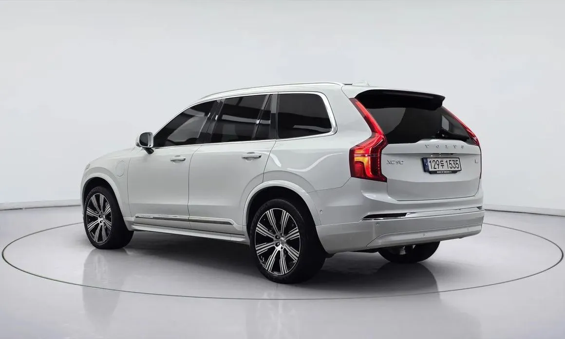 Volvo XC90 — фото 3