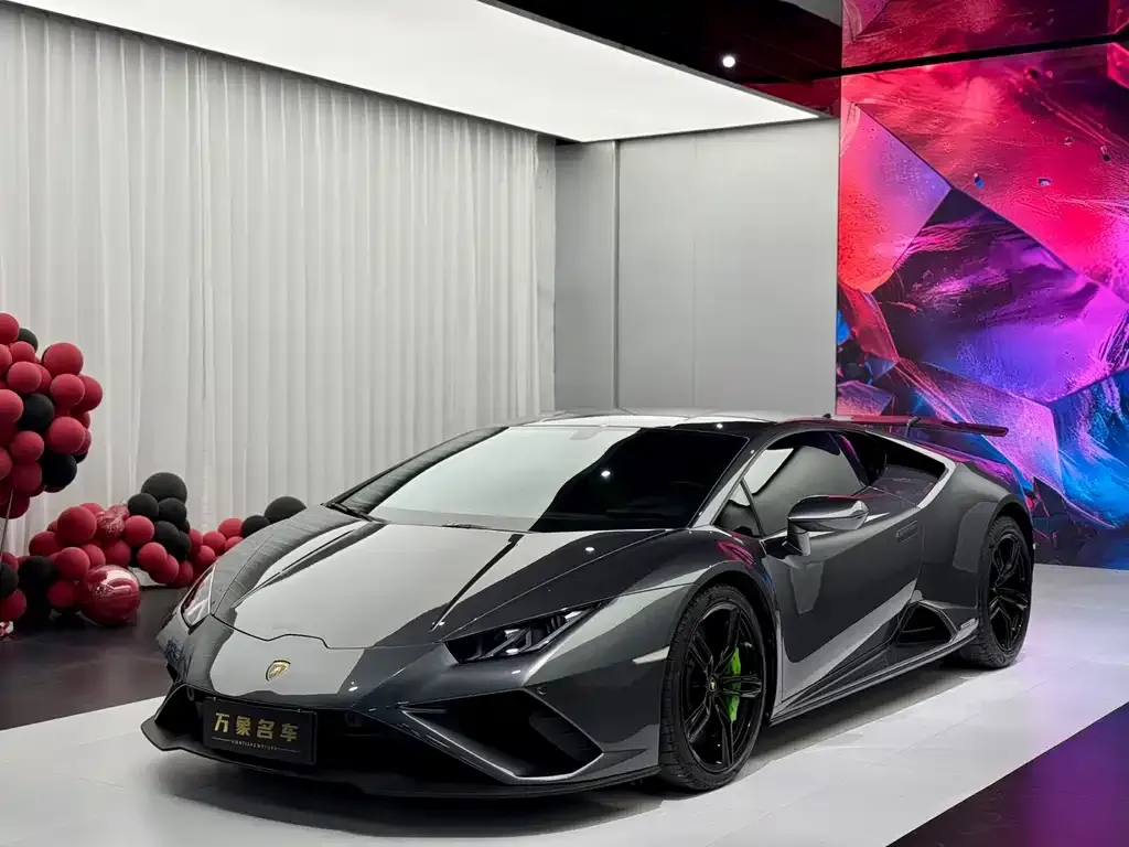 Lamborghini Huracan — фото 1
