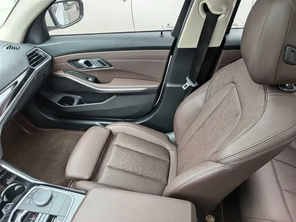 BMW 3 Series — фото 10