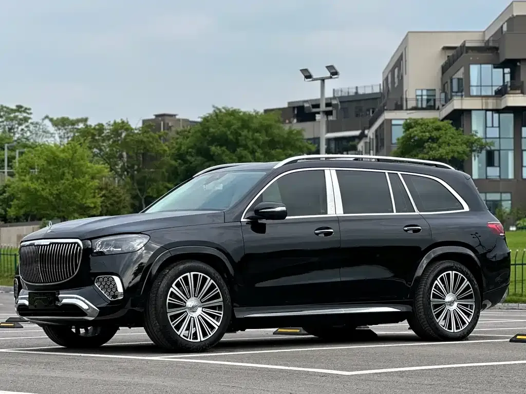 Mercedes-Benz GLS — фото 1