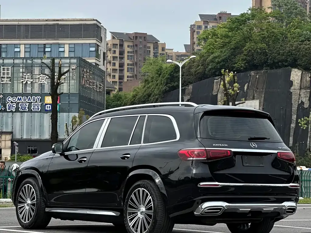 Mercedes-Benz GLS — фото 9