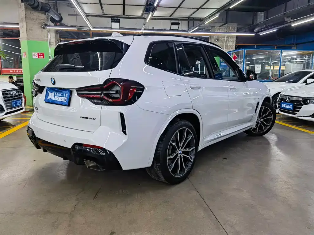 BMW X3 — фото 10