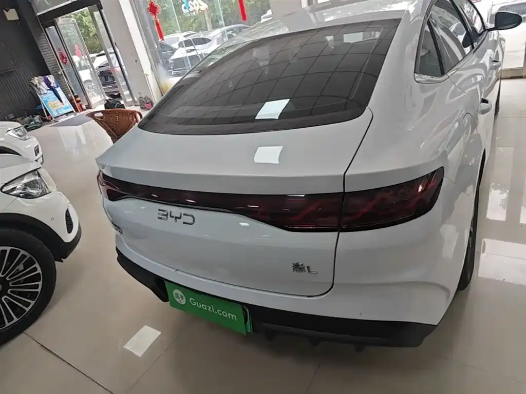 BYD Qin L — фото 2