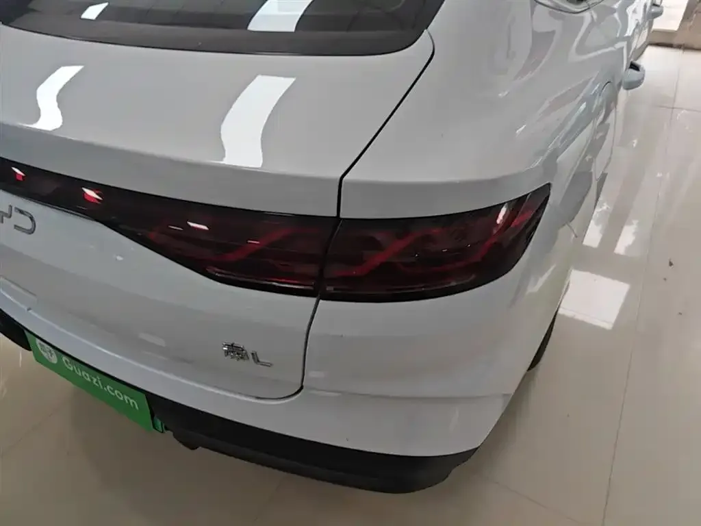 BYD Qin L — фото 3