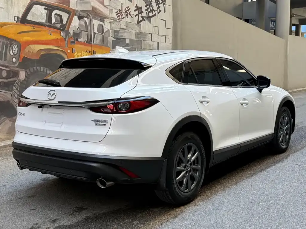 Mazda CX-4 — фото 8