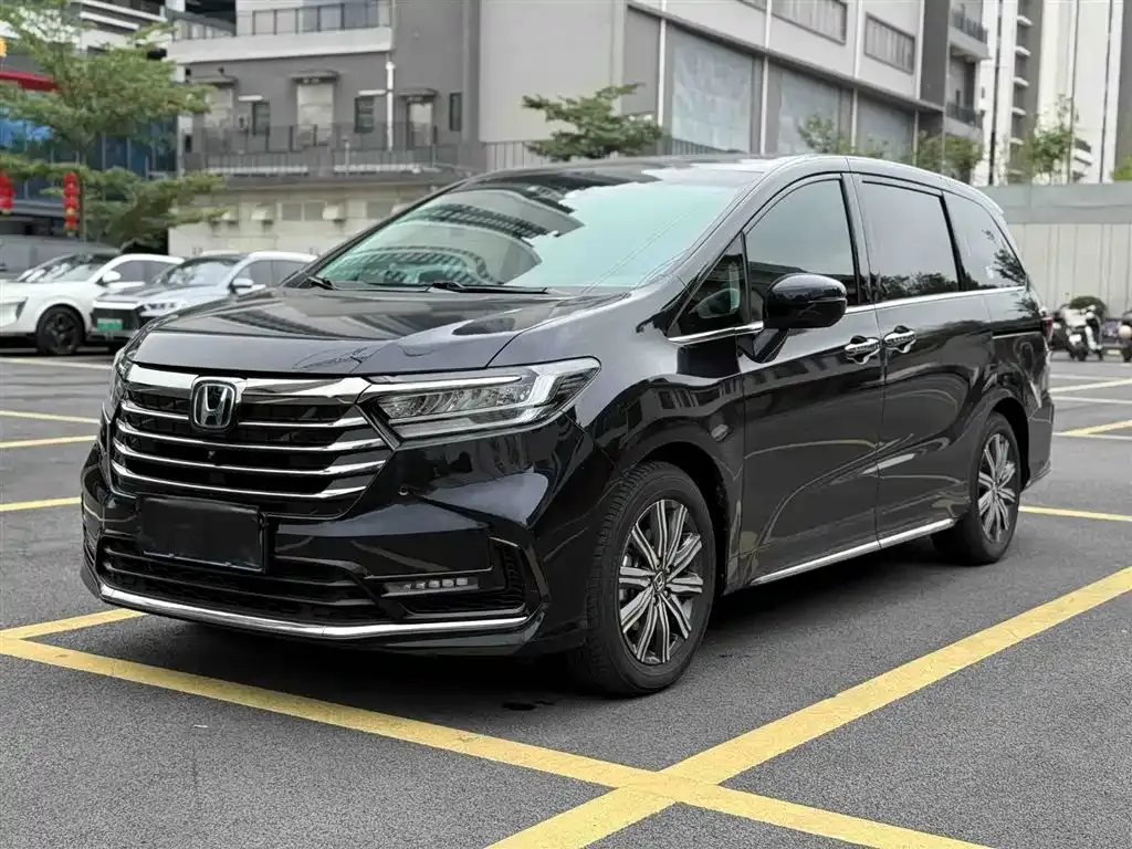 Honda Odyssey — фото 1