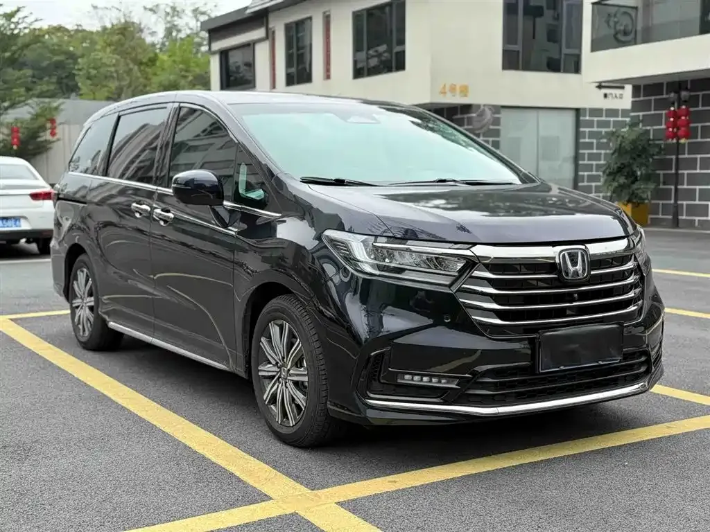 Honda Odyssey — фото 10