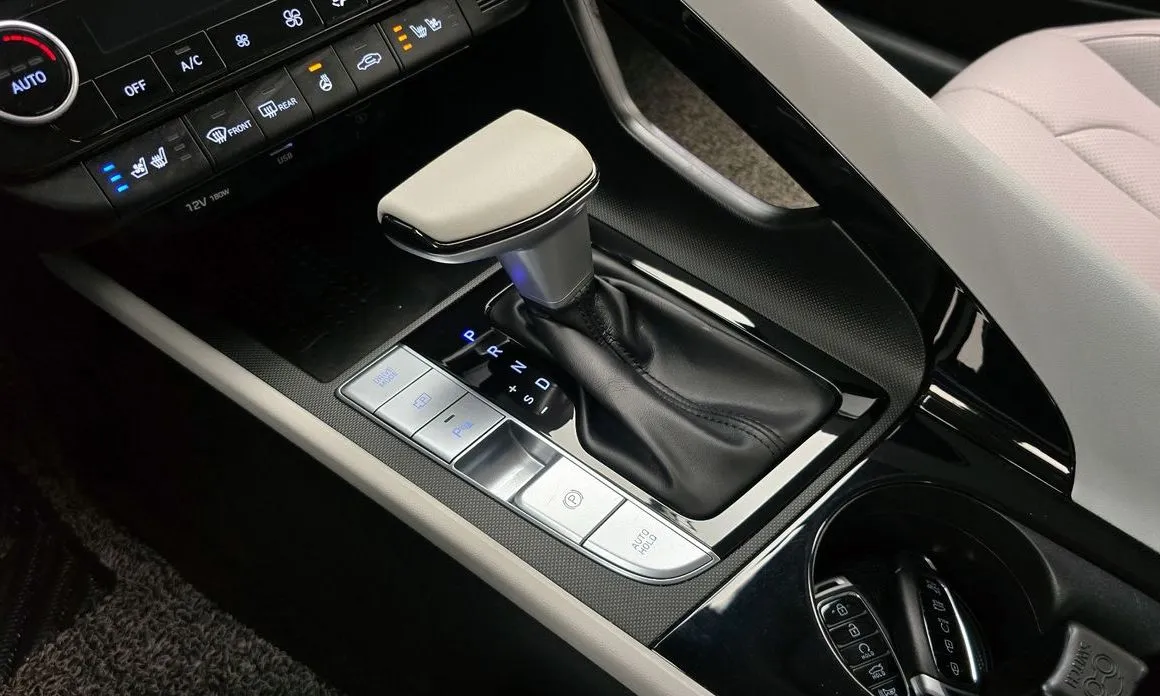 Hyundai AVANTE — фото 7