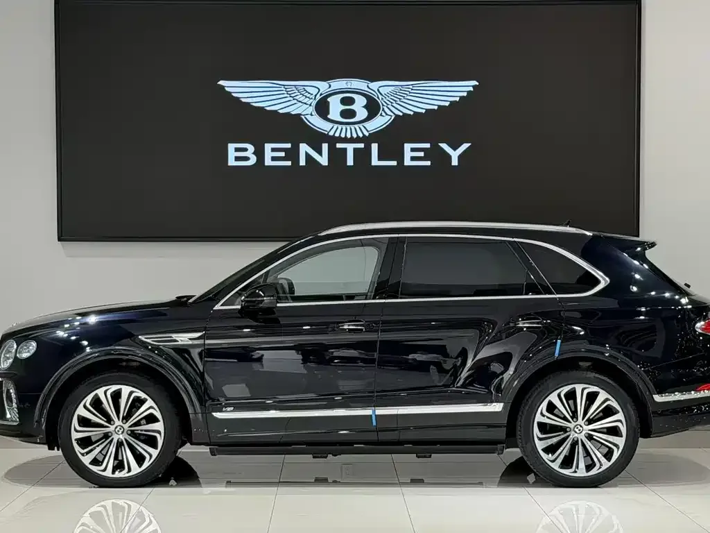 Bentley Bentayga PHEV — фото 2