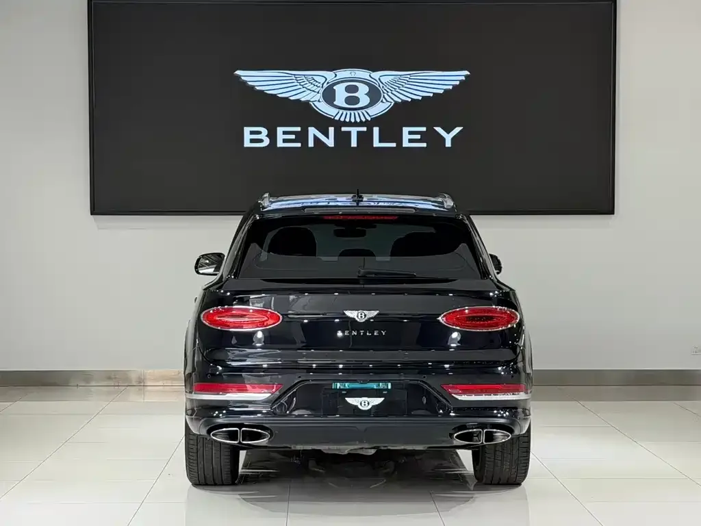 Bentley Bentayga PHEV — фото 5