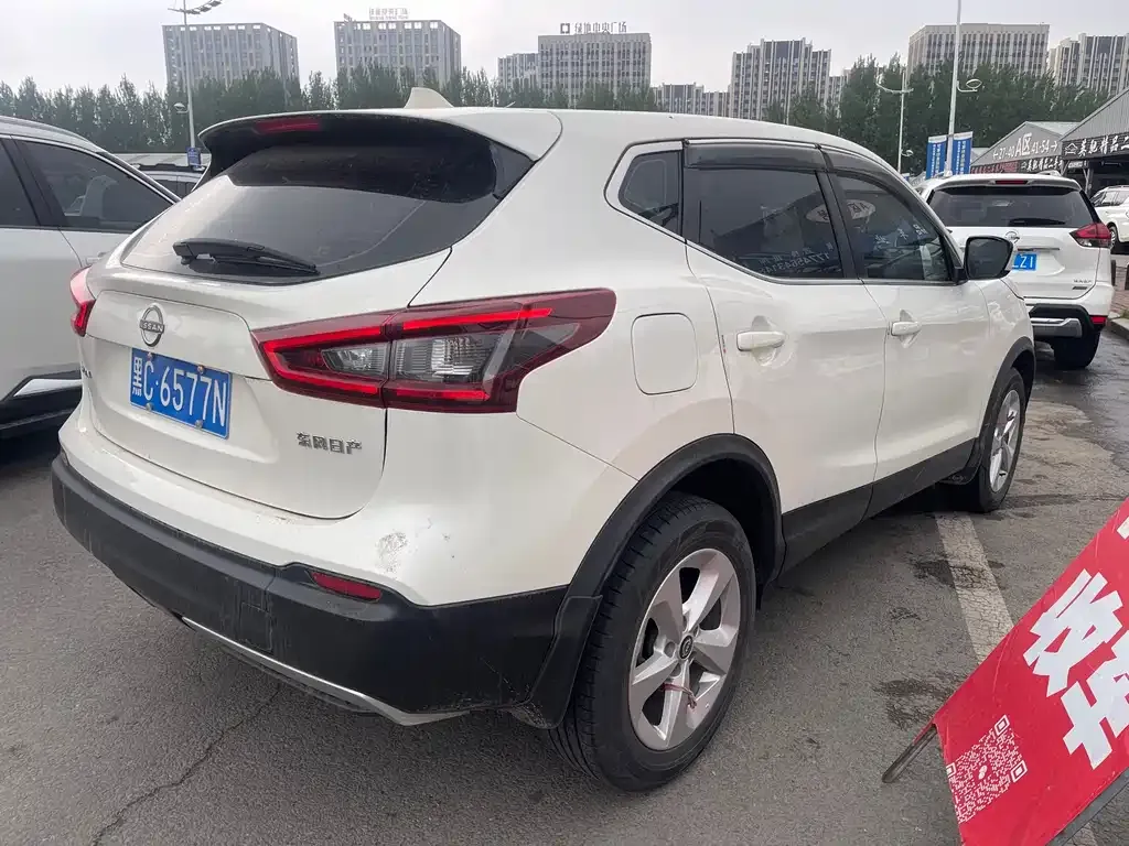Nissan Qashqai — фото 8