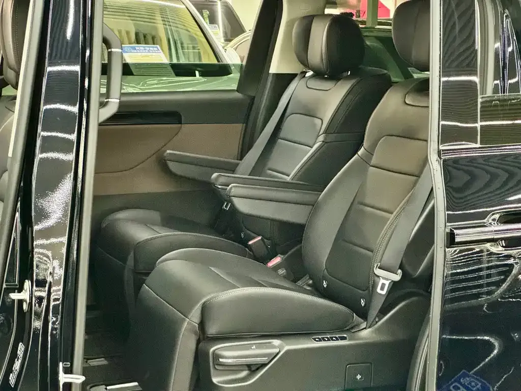 GAC Motor Trumpchi E8 — фото 4