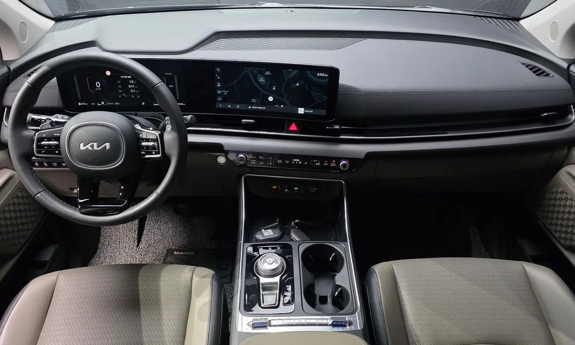 Kia Carnival — фото 10