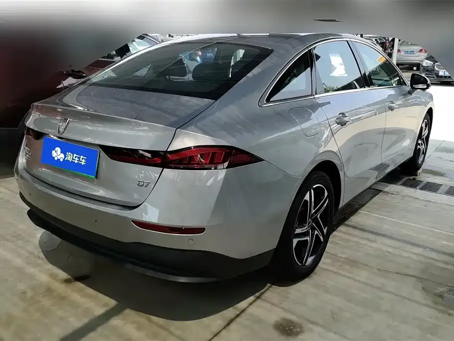Roewe D7 — фото 3