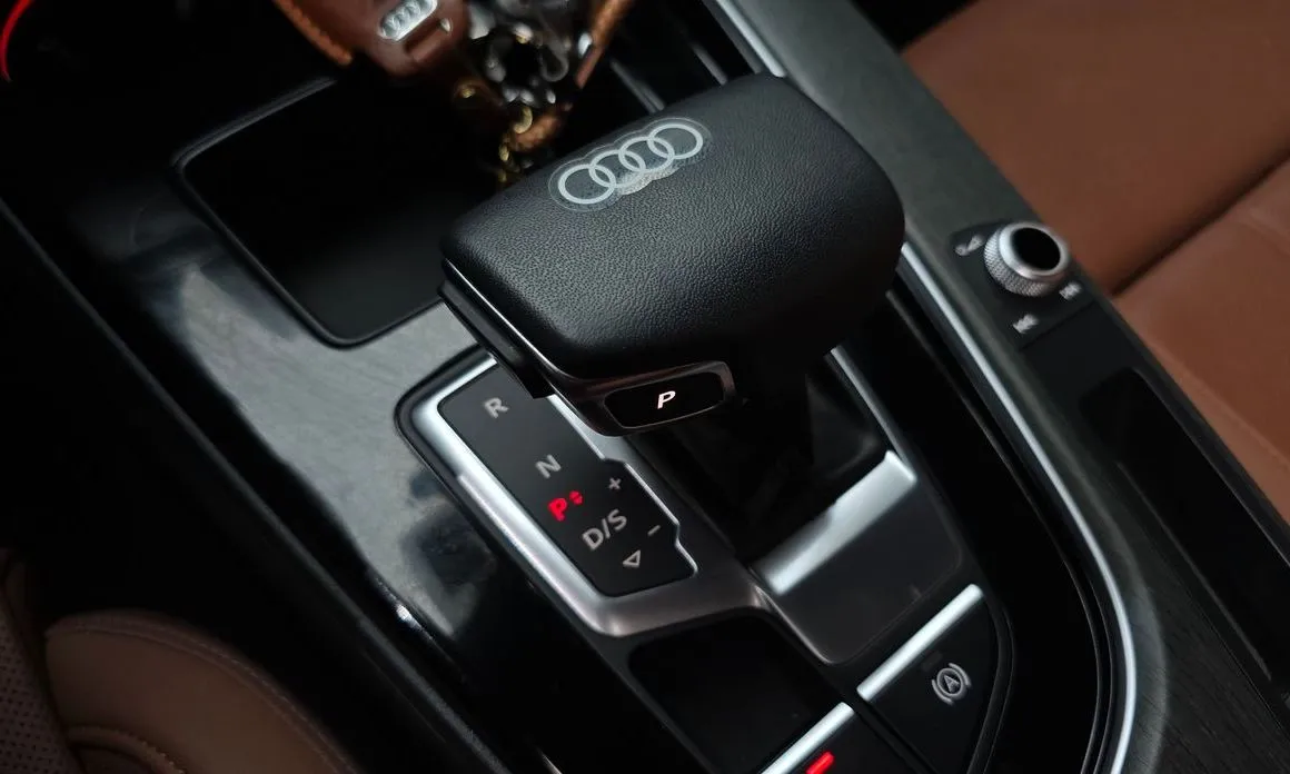Audi A4 — фото 3