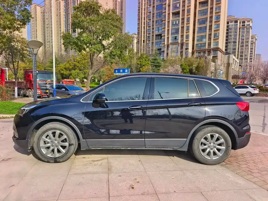 Buick Envision Plus — фото 9
