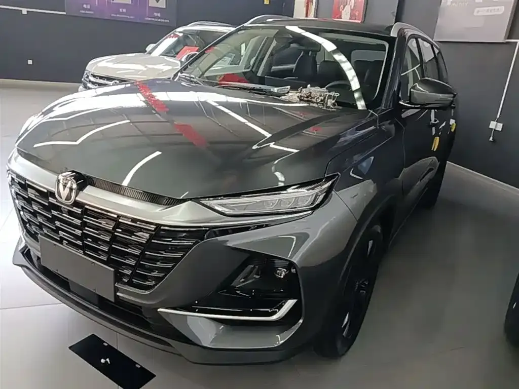 Changan CS75 — фото 1