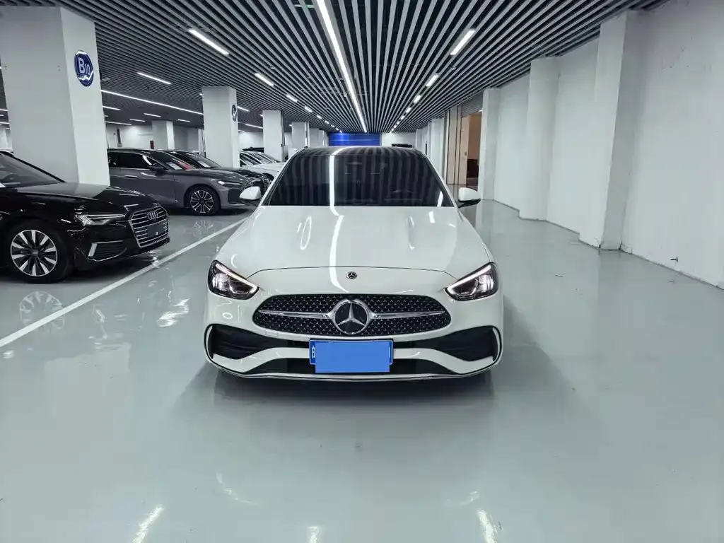 Mercedes-Benz C-Class — фото 10