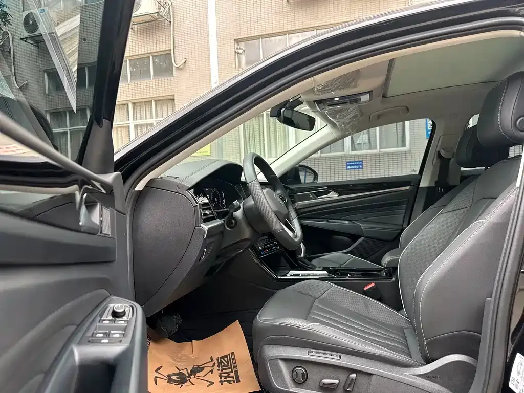 Volkswagen Passat — фото 2