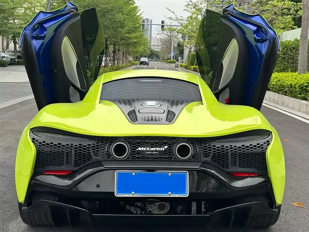 McLaren Artura — фото 9
